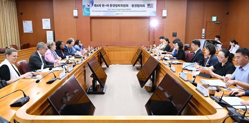 제4차 한미 환경협의회 및 환경협력위원회 개최… 양국 환경협력 의지 굳건: 최근 심화되고 있는 무역과 탄소 관련 다자논의에 적극 공조 의지 확인