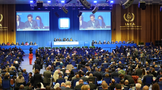 제68차 국제원자력기구(IAEA) 총회 의장 수임: 전세계 178개 회원국, 3,000명 이상의 대표단이 참가하는 IAEA 최대 규모의 연례회의 주재