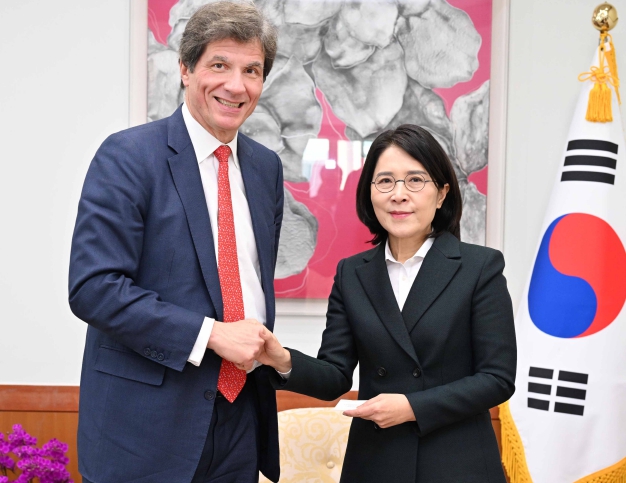 제8차 한미 고위급 경제협의회(SED) 개최: 강인선 2차관, IRA 우리 업계 입장 적극 검토 요청, 투자에 상응하는 세액 공제, 보조금 혜택을 조속히 받을 수 있도록 협조 당부